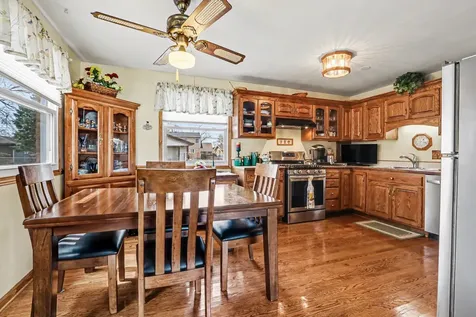 13124 Forestview Lane Crestwood IL 60418