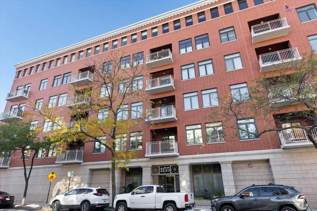 1155 West Armitage Avenue Chicago IL 60614