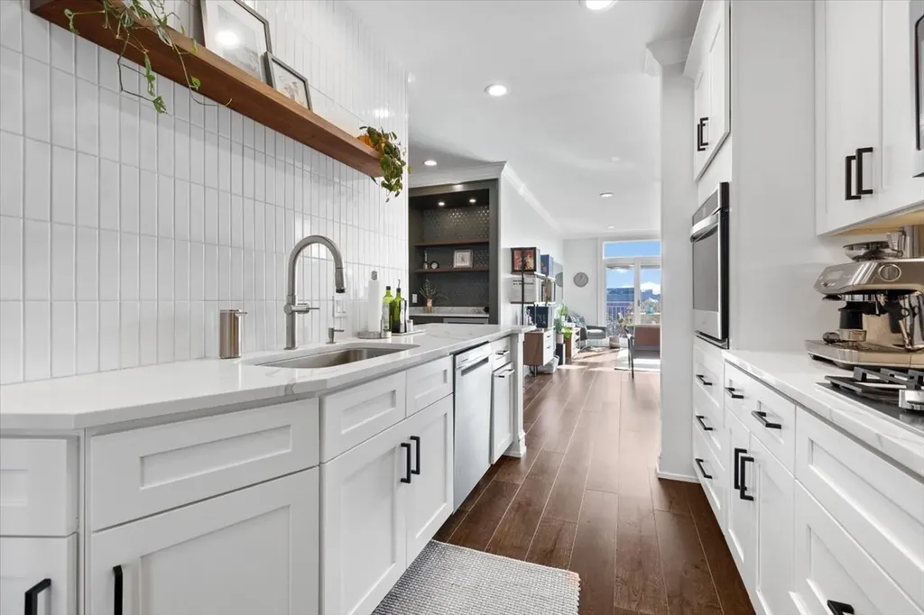 1155 West Armitage Avenue Chicago IL 60614