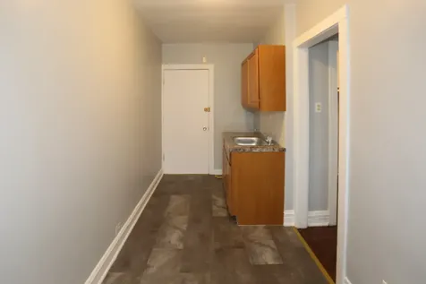 4602 North Beacon Street Chicago IL 60640