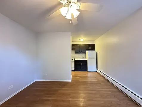 4537 North Dover Street Chicago IL 60640