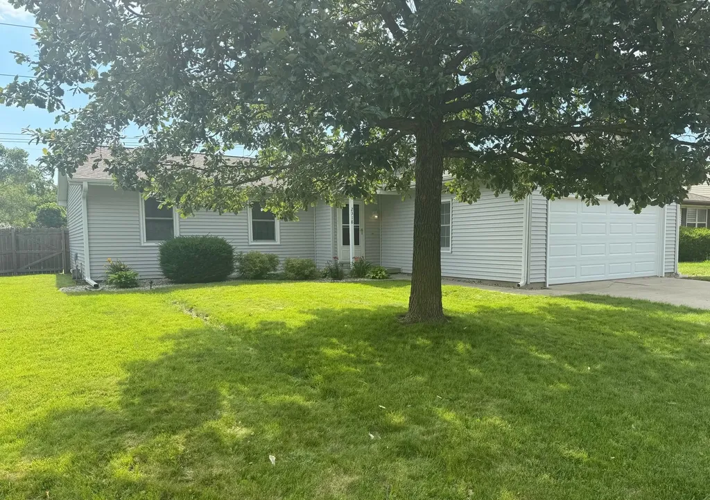 2318 Osage Drive Champaign IL 61821