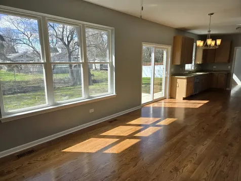 4 Joseph Court Midlothian IL 60445