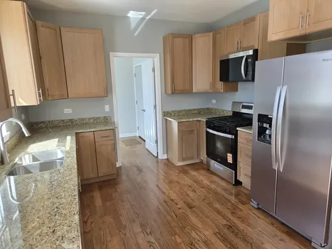 4 Joseph Court Midlothian IL 60445
