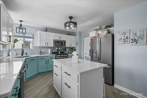 1013 Mountain View Drive Joliet IL 60432