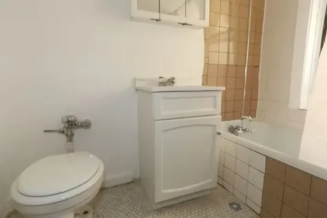 4600 North Beacon Street Chicago IL 60640