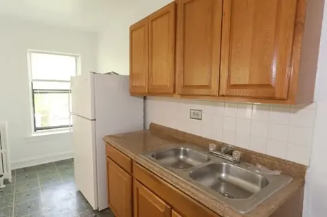 4600 North Beacon Street Chicago IL 60640
