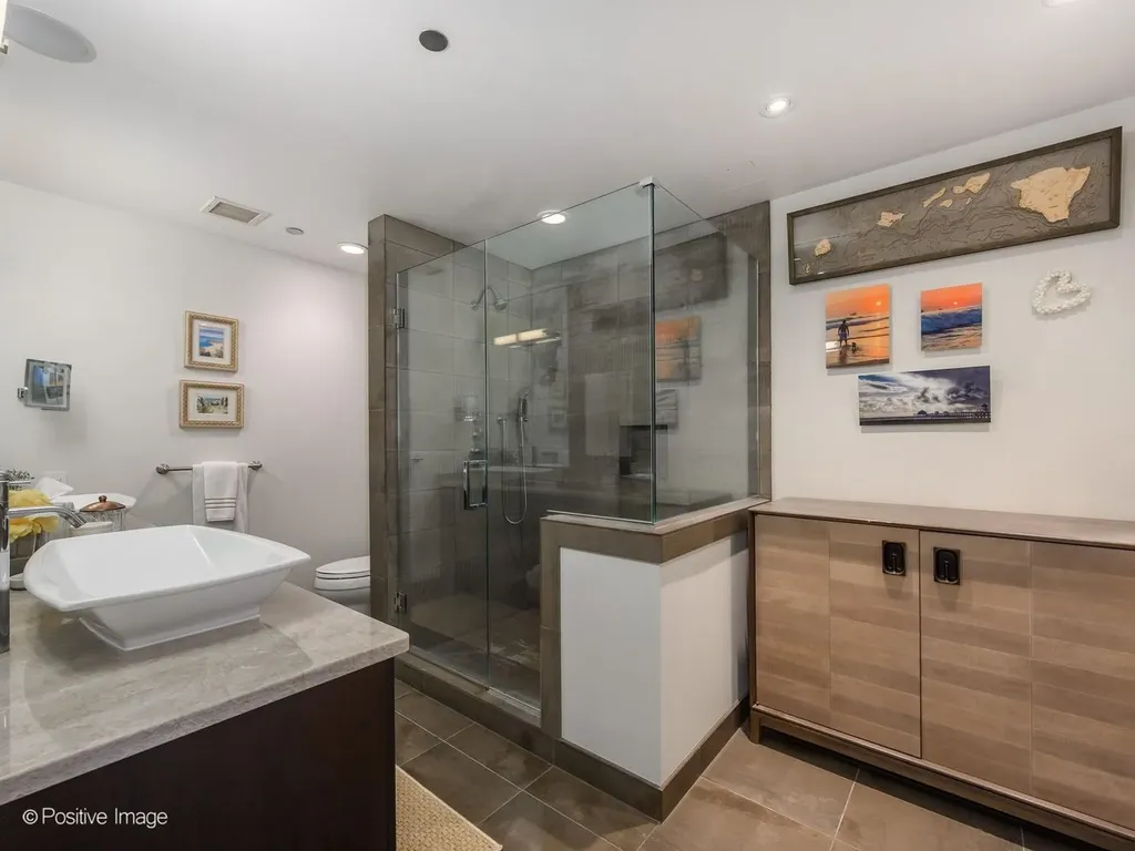 800 North Michigan Avenue Chicago IL 60611