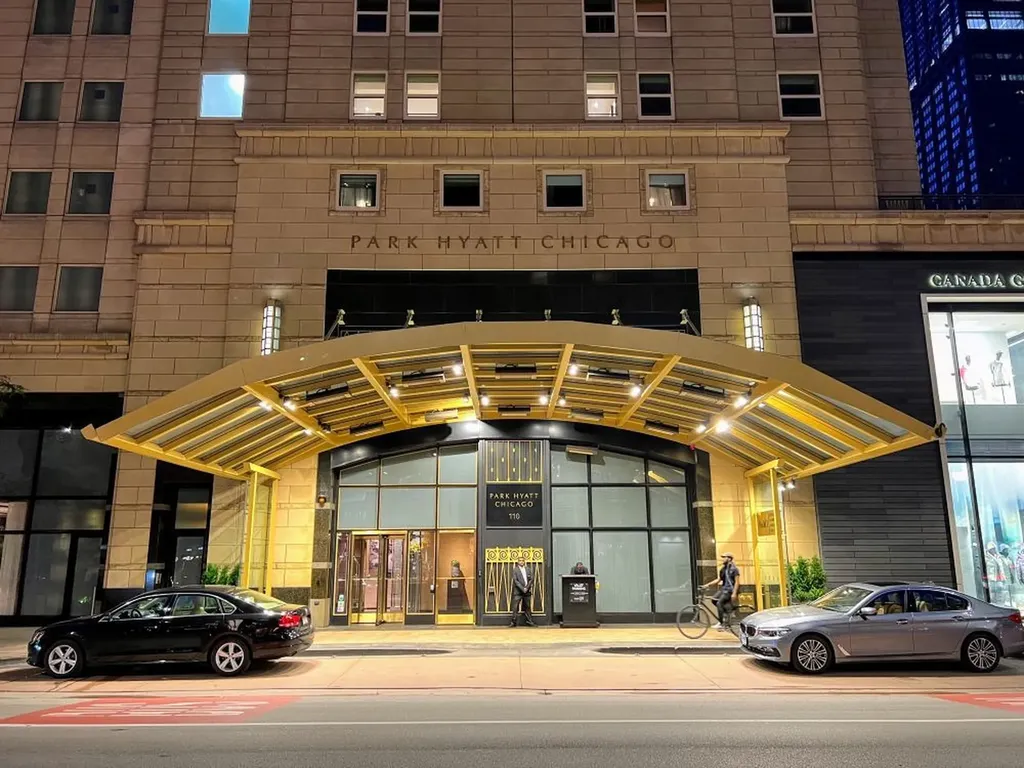 800 North Michigan Avenue Chicago IL 60611