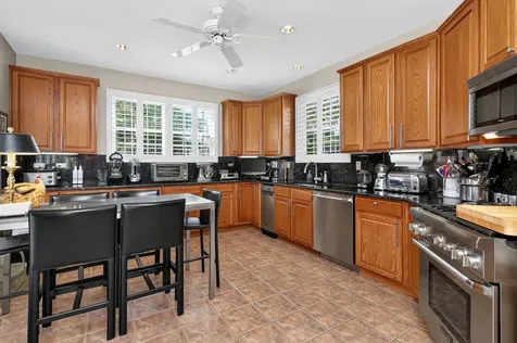 1702 Astor Avenue Oakbrook Terrace IL 60181