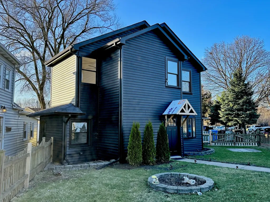 8325 West Forest Preserve Avenue Chicago IL 60634