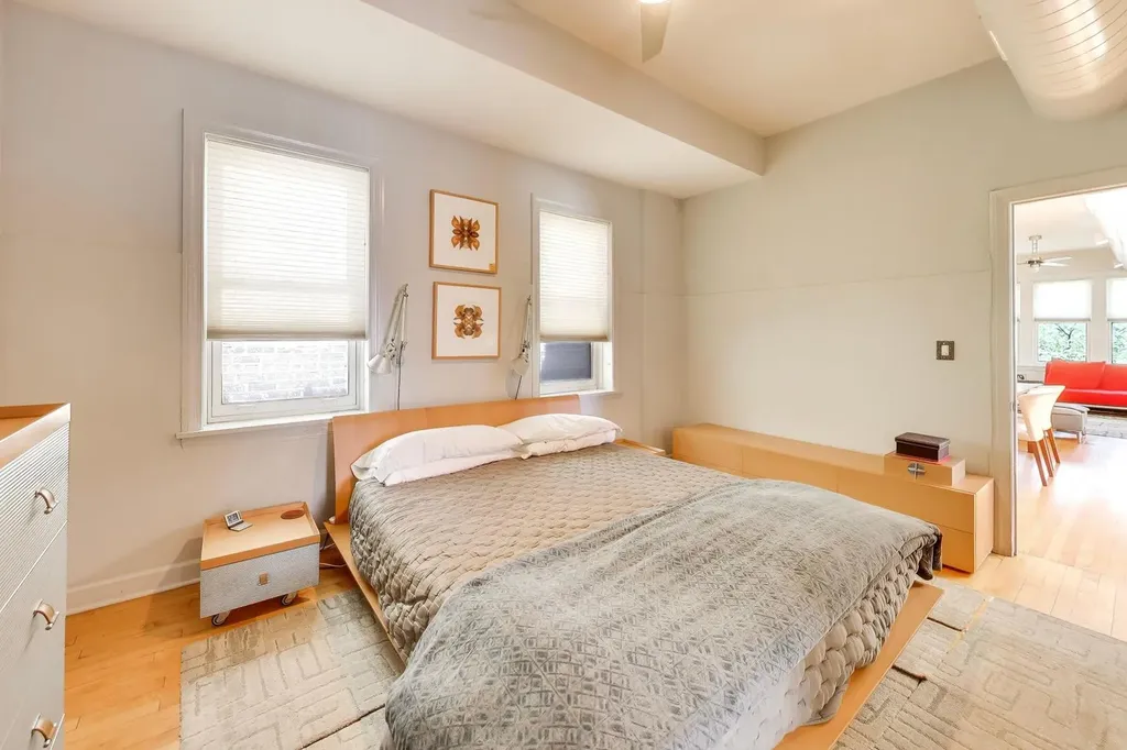 614 North Ashland Avenue Chicago IL 60622