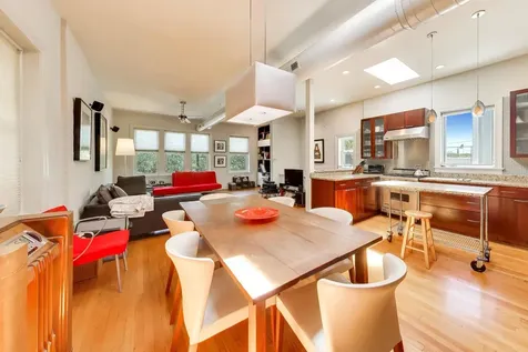 614 North Ashland Avenue Chicago IL 60622