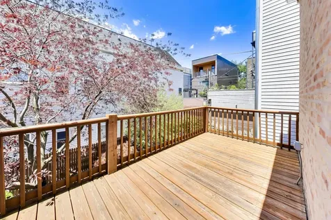 614 North Ashland Avenue Chicago IL 60622