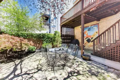 614 North Ashland Avenue Chicago IL 60622