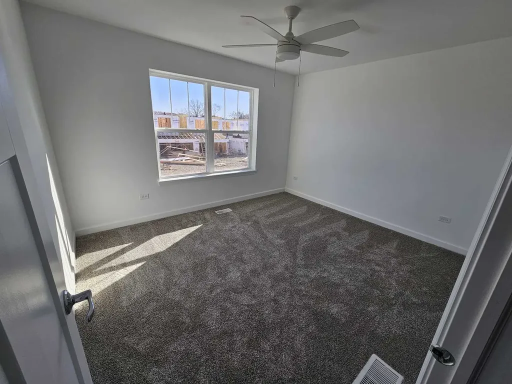 334 North Masters Drive Addison IL 60101