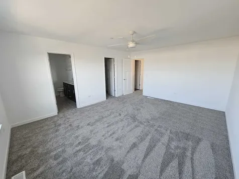 334 North Masters Drive Addison IL 60101