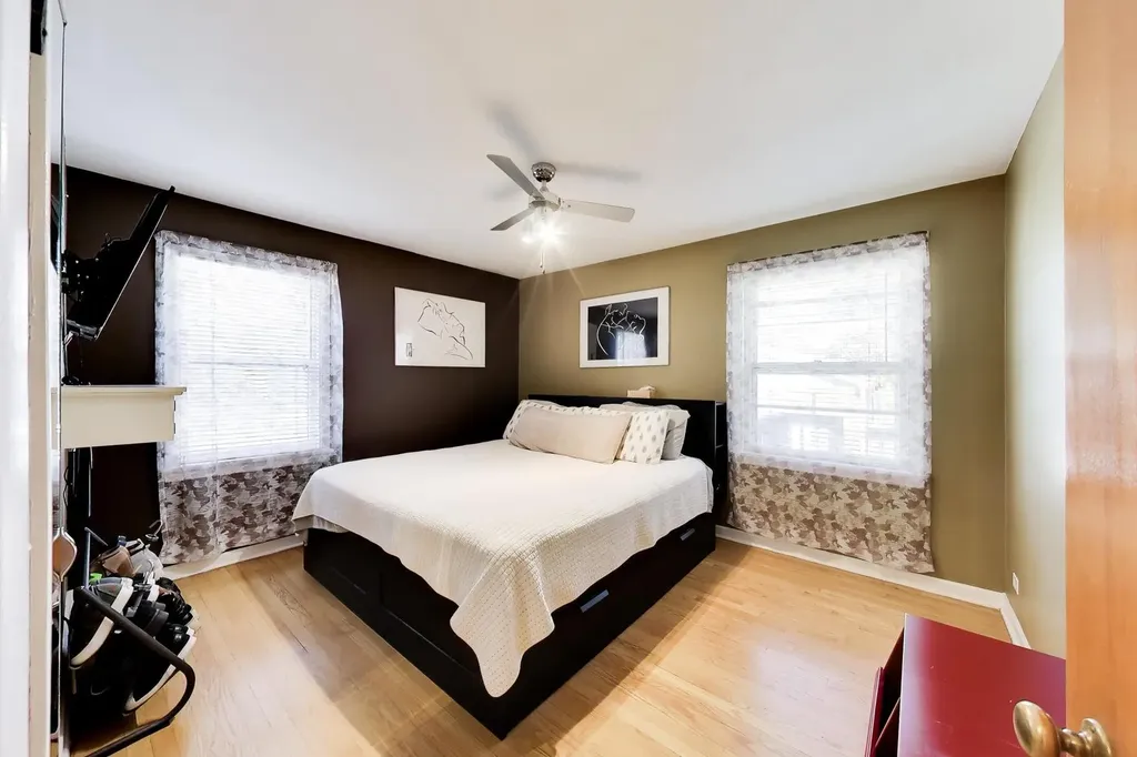 479 North Elm Avenue Elmhurst IL 60126