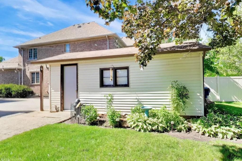 479 North Elm Avenue Elmhurst IL 60126