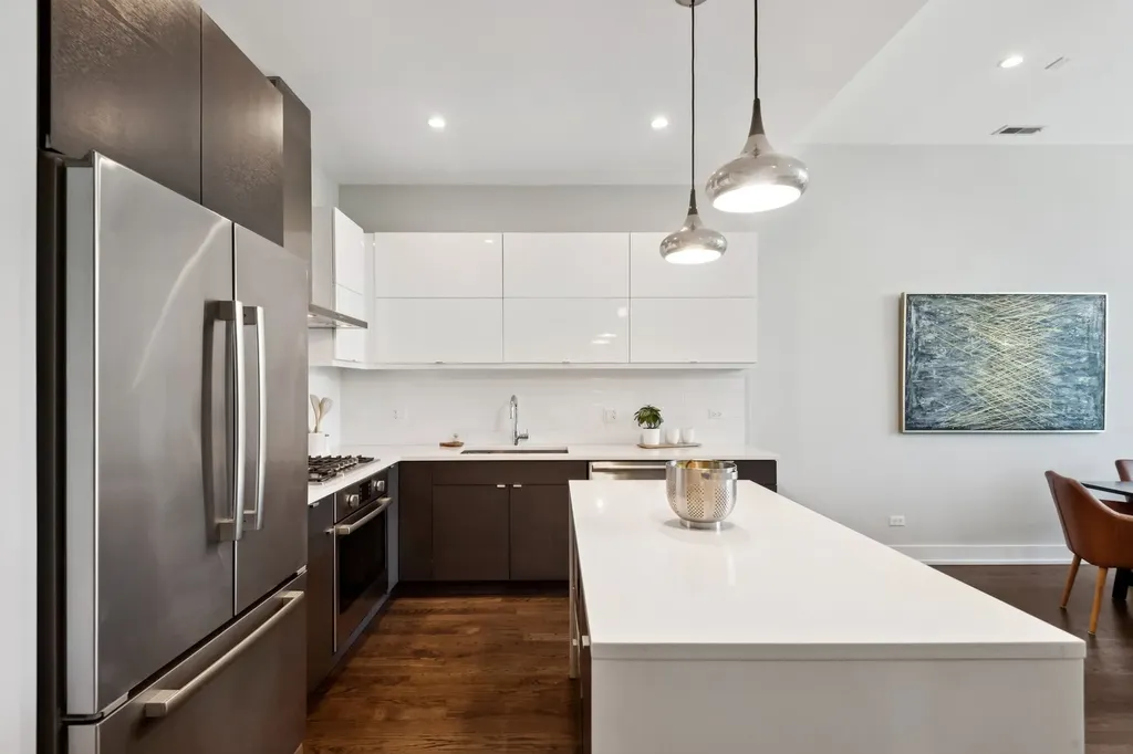 854 North May Street Chicago IL 60642