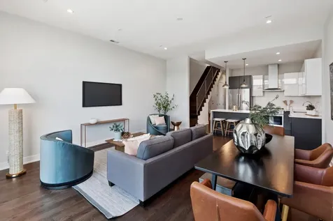 854 North May Street Chicago IL 60642