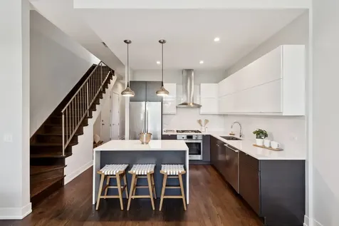 854 North May Street Chicago IL 60642