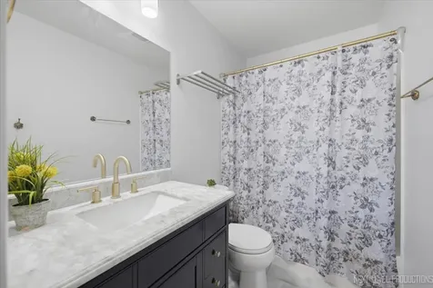 2427 Emerald Lane Yorkville IL 60560