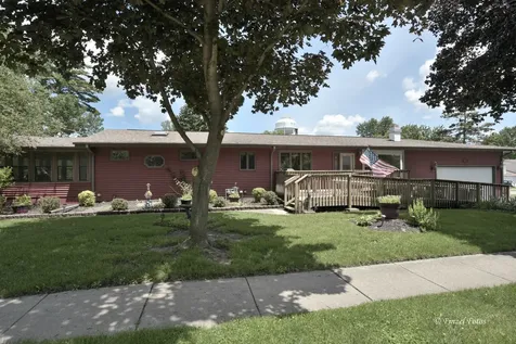 614 North Lillian Street Mchenry IL 60050