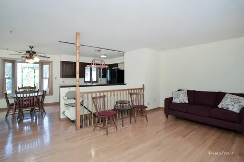 614 North Lillian Street Mchenry IL 60050