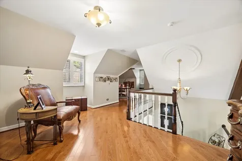 9 Tartan Road Burr Ridge IL 60527