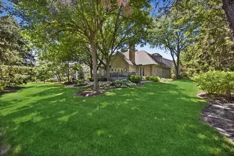 9 Tartan Road Burr Ridge IL 60527