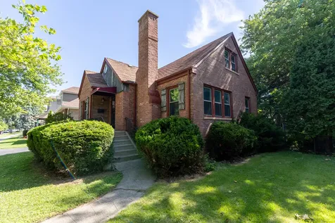 3743 South Highland Avenue Berwyn IL 60402