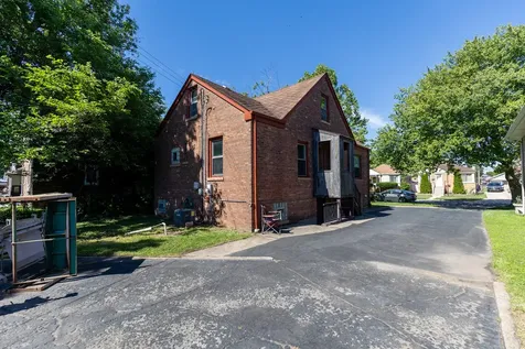 3743 South Highland Avenue Berwyn IL 60402
