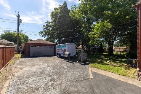 3743 South Highland Avenue Berwyn IL 60402