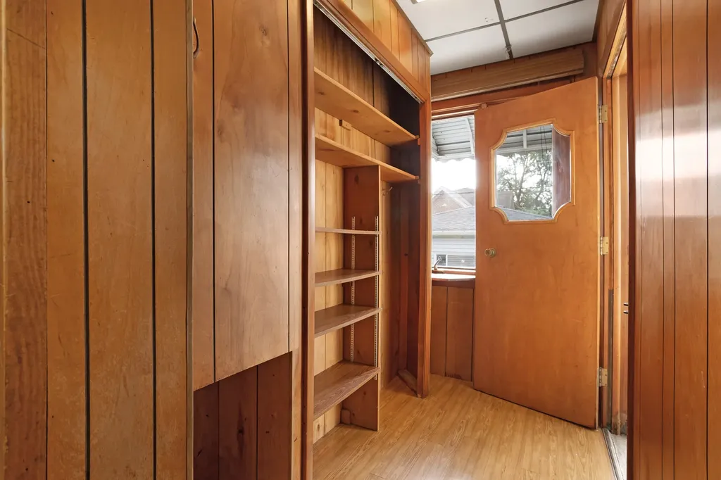 6705 North Olympia Avenue N Chicago IL 60631