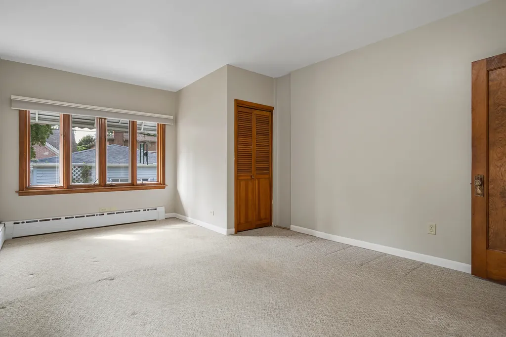 6705 North Olympia Avenue N Chicago IL 60631