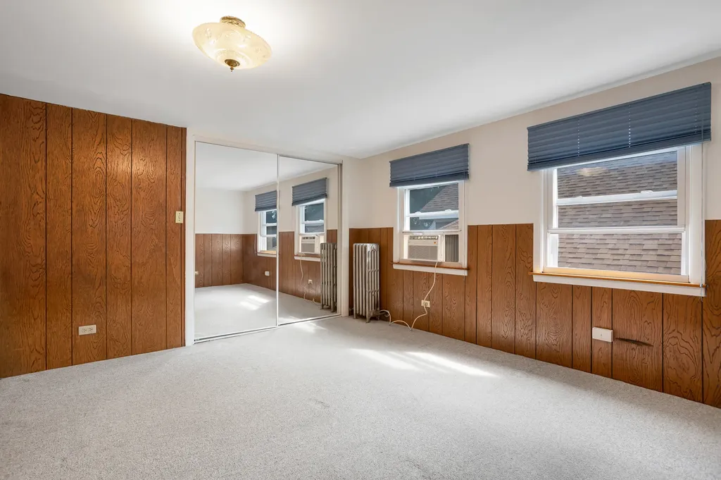 6705 North Olympia Avenue N Chicago IL 60631