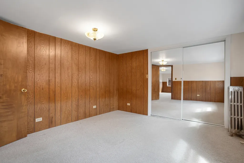 6705 North Olympia Avenue N Chicago IL 60631