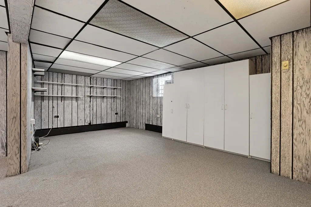6705 North Olympia Avenue N Chicago IL 60631