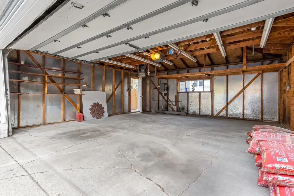 6705 North Olympia Avenue N Chicago IL 60631