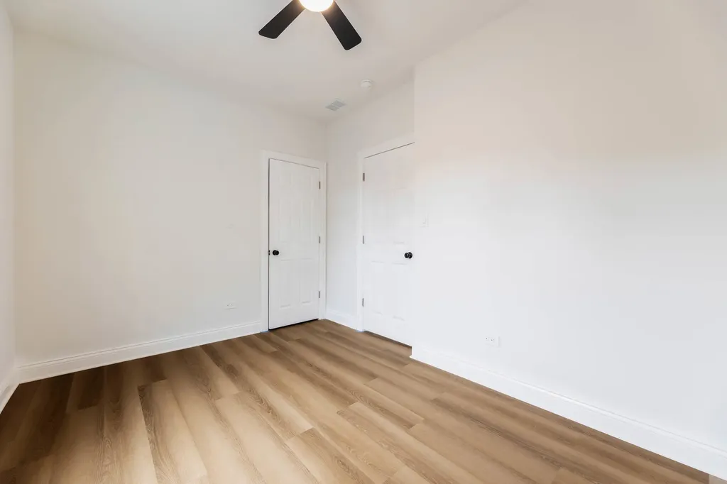 5203 South Peoria Street Chicago IL 60609