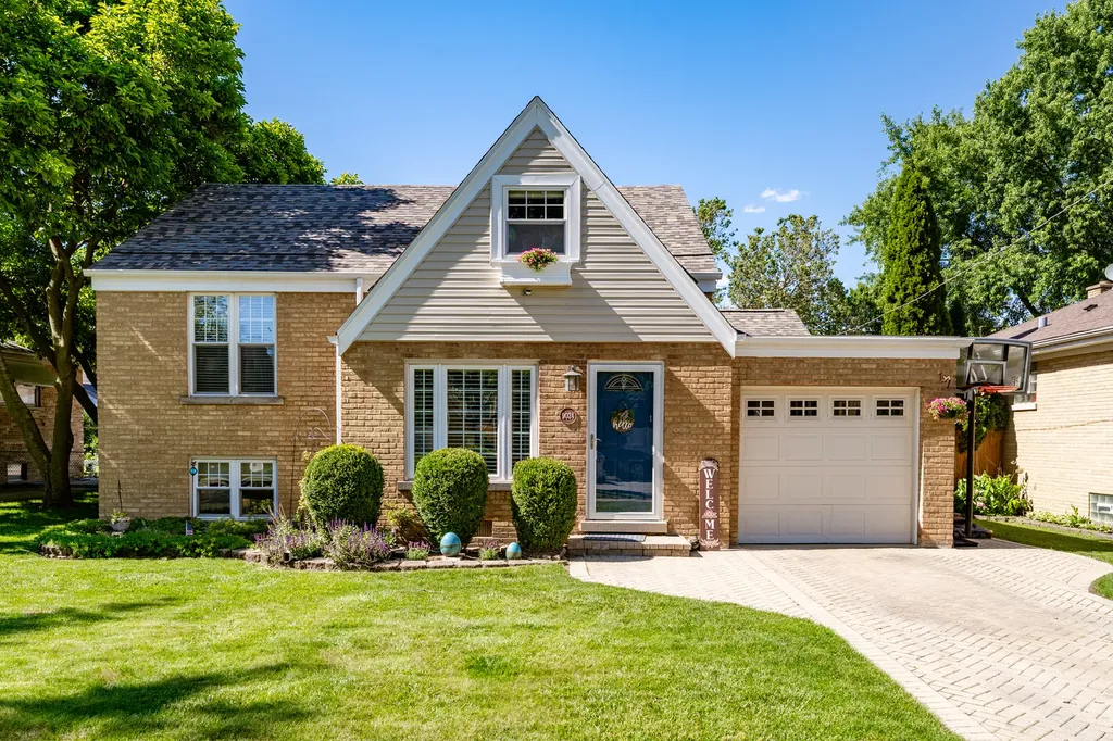 9024 30TH Street Brookfield IL 60513