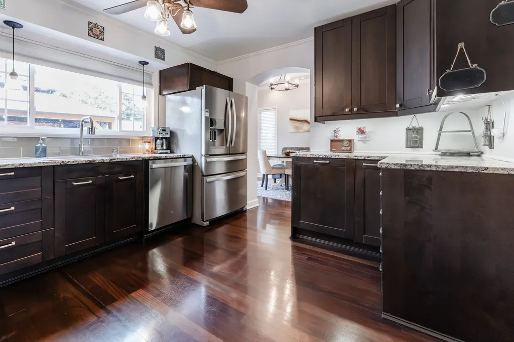 9024 30TH Street Brookfield IL 60513
