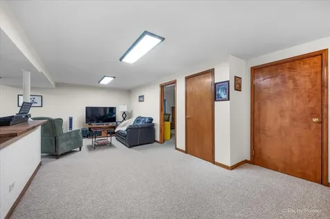 303 Torrington Drive Bloomingdale IL 60108