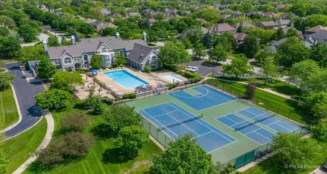 303 Torrington Drive Bloomingdale IL 60108