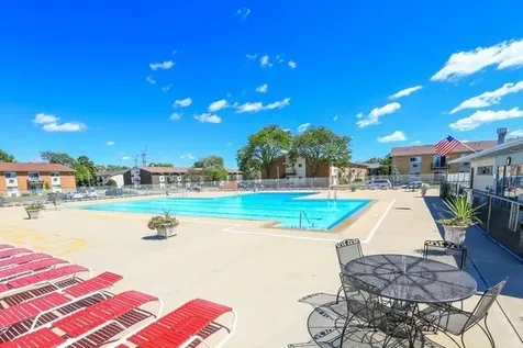 8836 North Western Avenue Des Plaines IL 60016