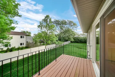 7000 Newport Drive Woodridge IL 60517
