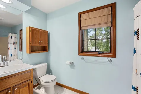 318 Seafarer Drive Third Lake IL 60030