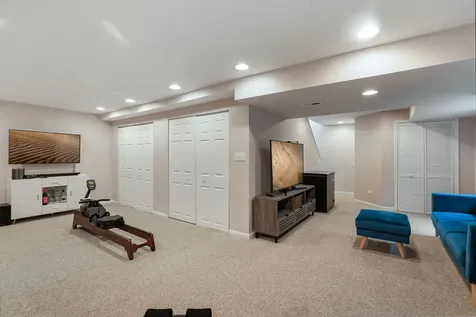 318 Seafarer Drive Third Lake IL 60030