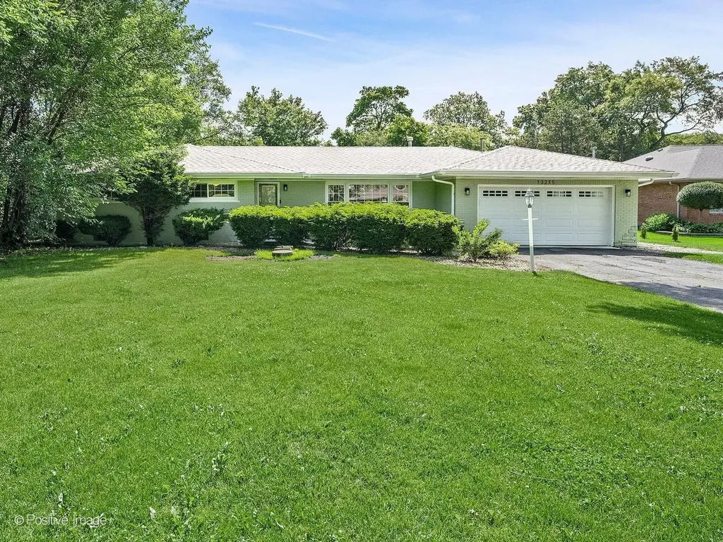 13215 South Adsit Road Palos Park IL 60464
